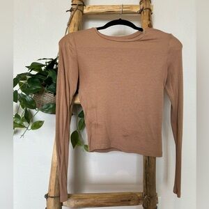 Parade cropped tan long sleeve t shirt - Size XS